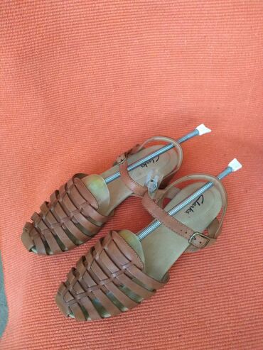 Sandale: Clarks kozne sandale BR 42, idealne za svaki dan, stanje odlicno kao — 7