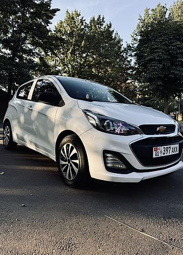 Chevrolet Spark: 2018 г., 1 л, Вариатор, Бензин, Хэтчбэк
