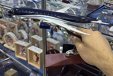 oyunca: Azerbaijan Airlines (AZAL) sərnişin təyyarəsinin maketi 28 sm 100 AZN — 1