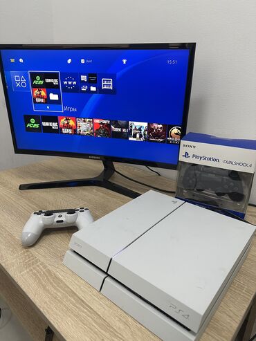 PS4 (Sony PlayStation 4): Продаю прошитую Sony PlayStation 4, 1000 гб. 3 ревизия. Приставка в