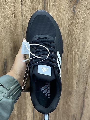 лоро пиано обувь мужская бишкек: Мужские кроссовки, 40, 41, 42, Adidas, Новый, цвет - Черный, Платная доставка — 7