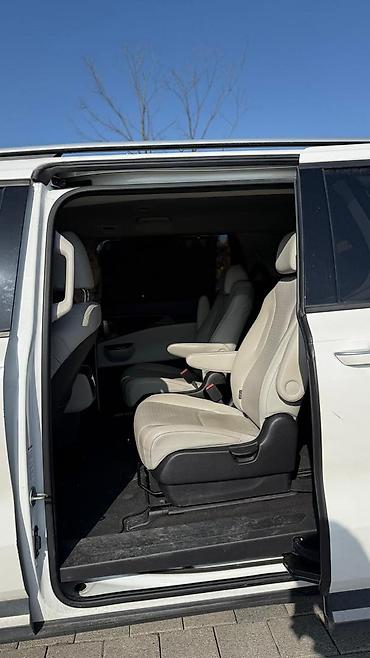 Kia: Kia Carnival: 2021 г., 2.2 л, Дизель — 10