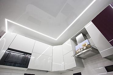 Потолочные работы: Натяжные потолки с трековыми светильниками Парящие потолки Теневые — 13