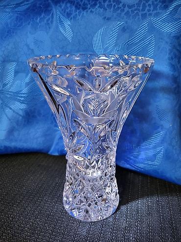 Vaza kristal Bohemija rucni rad iz 70ih godina. Vaza kristal,led na lalafo.rs Vaza kristal Bohemija rucni rad iz 70ih godina. Vaza kristal,led
