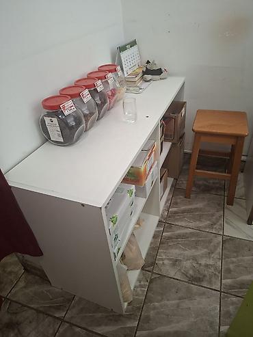 kuce cacak: Na prodaju inventar i oprema za prodavnicu zdrave hrane, cena — 3