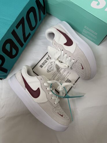 Women's Sneakers and athletic shoes: Кроссовки, 35, 35.5, Nike, Новый, цвет - Бежевый, Платная доставка, Самовывоз