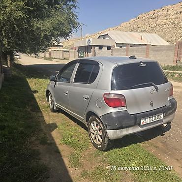 Унаа: Toyota Yaris: 1999 г., 0.1 - engine capacity л, Кол менен иштөөчү, Бензин, Хетчбек — 5