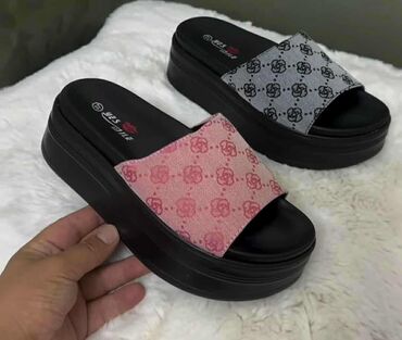 Fashion slippers