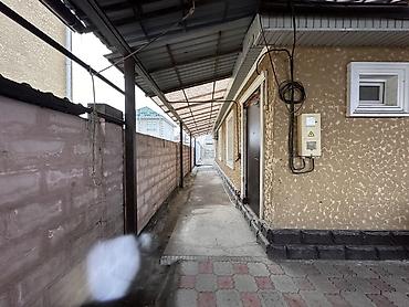 Продажа коттеджей и домов: Дом 📍 Адрес: Арча Бешик Ул: Чатыр-Кол 41 📏 Участок: 5,5 соток 🏠 — 3