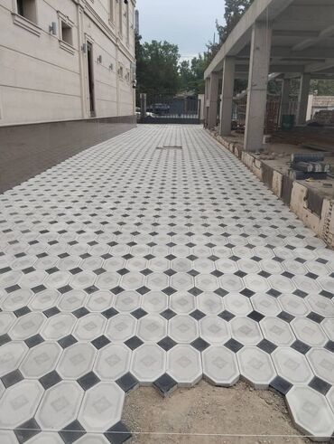 Кладка: Укладка брусчатки Гарантия, Монтаж, Бесплатная консультация Больше 6 лет опыта — 7