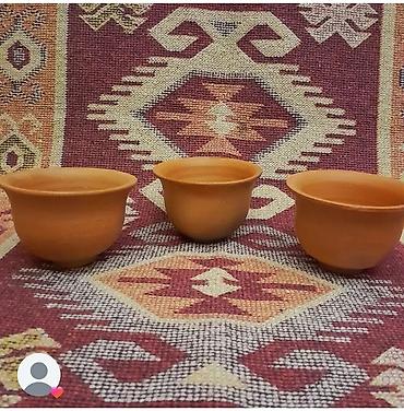 kənd məhsulları: Əl işı keramika qablar dəsti Məhsulun təsviri: - Təbii gildən əl ilə — 2