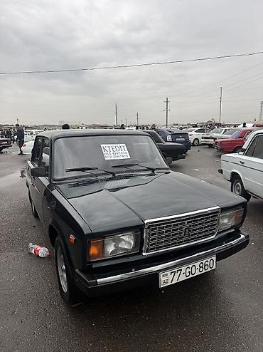 kreditle vaz 2107: Hazır Kredit VAZ 2107, ağ rəng, 2004 mot 06 karobka 5. İdeal vəzyətdə — 5