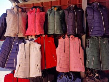 Prsluci: Stigao vreme za prsluke ženske M,L,XL,XXL veličine za samo 3200 din — 2