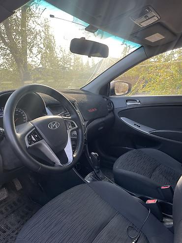 Hyundai: Hyundai Solaris: 2015 г., 1.6 л, Автомат, Бензин, Седан at lalafo.kg — 3 Hyundai: Hyundai Solaris: 2015 г., 1.6 л, Автомат, Бензин, Седан — 3