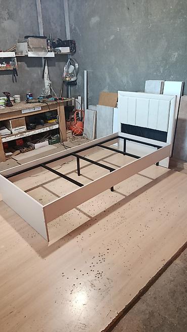 single bed mattress: Односпальная кровать, Новый, С мягким изголовьем, длина - 2000 см — 8