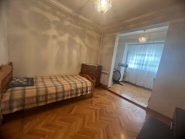 Köhnə tikili: Bakı, 4 otaqlı, Köhnə tikili, m. Həzi Aslanov, 100 kv. m — 9