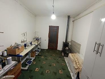 Продажа коттеджей и домов: П-р дом под бизнес адрес город Бишкек первомайская района Ж-м — 7