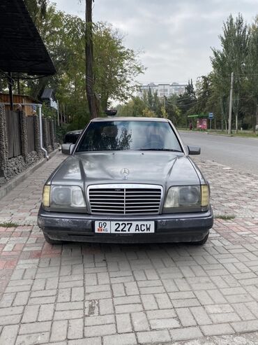дверные карты мерседес 124: Mercedes-Benz W124: 1993 г., 2 л, Механика, Бензин, Седан
