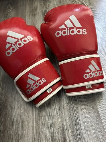 лыжные перчатки бишкек: Боксерские перчатки Adidas красного цвета, подходящие для тренировок и