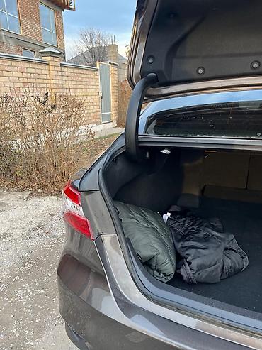 Toyota: Toyota Camry: 2019 г., 2.5 л, Вариатор, Гибрид, Седан at lalafo.kg — 11 Toyota: Toyota Camry: 2019 г., 2.5 л, Вариатор, Гибрид, Седан — 11