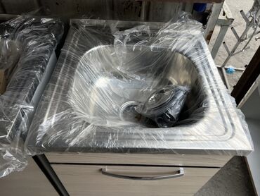 мойка с тумбой для кухни купить: Кухонная мойка из нержавеющей стали с крылом - Материал: нержавеющая