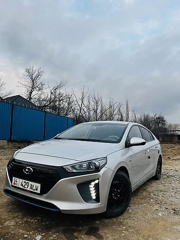 Hyundai: Hyundai Ioniq: 2018 г., 1.6 л, Гибрид, Универсал — 12