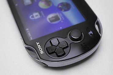 wifi modemi: U ponudi Sony PlayStation Vita ručna konzola u odličnom radnom i — 8