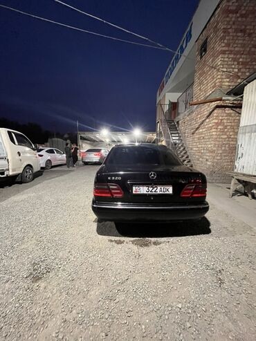 Mercedes-Benz: Mercedes-Benz E-Class: 2003 г., Седан — 5