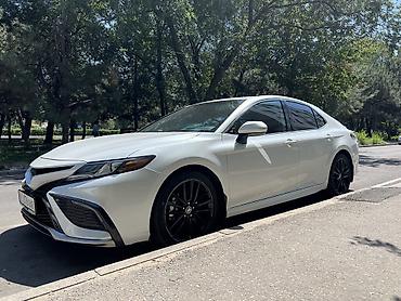сефиро 32: Toyota Camry: 2022 г., 2.5 л, Автомат, Гибрид, Седан — 1