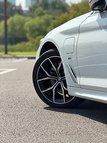 Продажа авто: BMW 5 series: 2020 г., Гибрид, Седан — 10