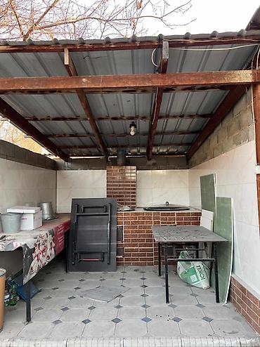 Продажа полдома: Есть торг Продаётся дом с кирпичным забором и откатными — 10