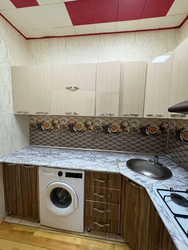 Mənzil kirayələyirəm: Ev ecemi metrosu ile arasi 2 deqiqedir. 10 mertebeli binanin 3 cu — 7