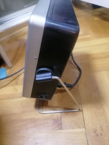 Kaloriferi: Grejalica Severin sa novim grejačem od 2 kw. Dobra
Mirjevo na lalafo.rs — 14 Kaloriferi: Grejalica Severin sa novim grejačem od 2 kw. Dobra
Mirjevo — 14