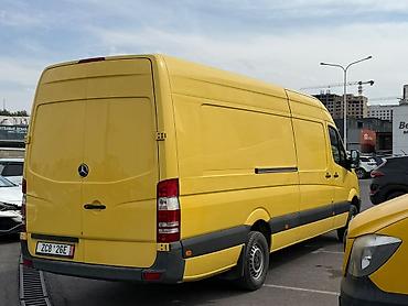 развал спринтер: Mercedes-Benz Sprinter, цельнометаллический грузовой фургон в ярком — 5