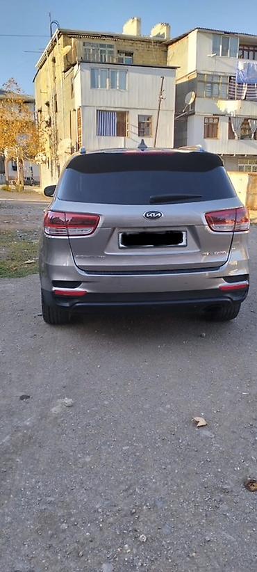 panel vurmaq: Kia Sorento: 2 l | 2015 il Ofrouder/SUV — 2