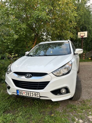 bermude tekses do kg: Hyundai ix35: 1.7 l | 2011 г. SUV/4x4