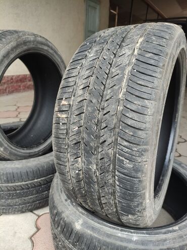 Шины: Всезенонка 255/40/18, год выпуска 2023 ! резина почти новая остаток — 1