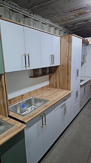 Кухонные гарнитуры: Кухонный гарнитур — 5