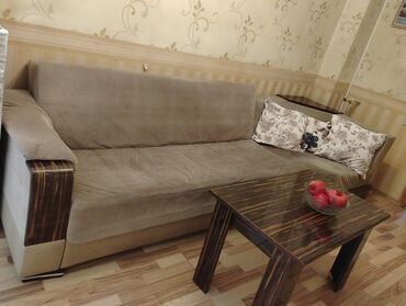işlənmiş kunc divan: Künc divan