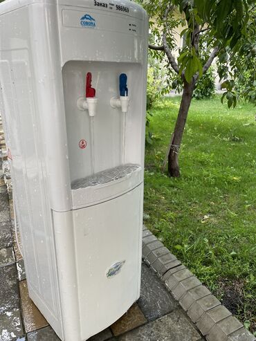 оборудование капельного орошения цена: Продаю диспенсер промыто чистая рабочая 3000