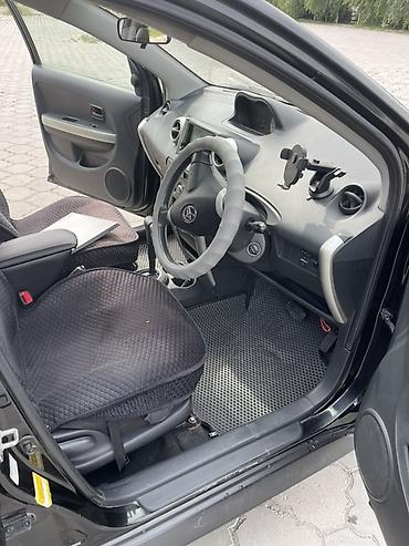 ist 2003: Toyota Ist: 2002 г., 1.3 л, Хэтчбэк — 7