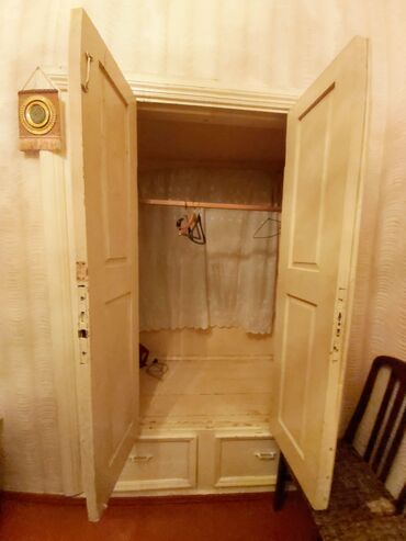 Uzunmüddətli kirayə mənzillər: Sahil metrosuna yaxın məsafədə yerləşən, yaxşı təmirli 2 otaqlı — 11