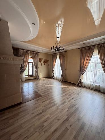 Үйлөрдү сатуу: 6 бөлмө, 350 м², 7 соток, Бишкек, Джал ооруканасы Кыймылсыз мүлк агенттиги — 8