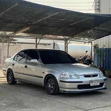 Honda Civic: 1998 г., Седан