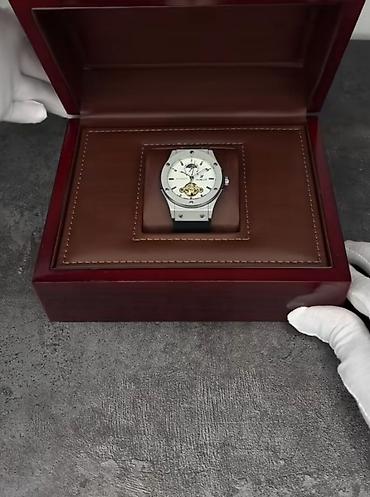 whoop браслет цена: Часы Hublot Classic Fusion Automatic с лунным календарём и открытым — 3