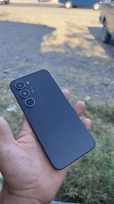 Digər mobil telefonlar: Satılır: Android smartfon Xüsusiyyətlər: - 50 MP əsas kamera (kamera — 8