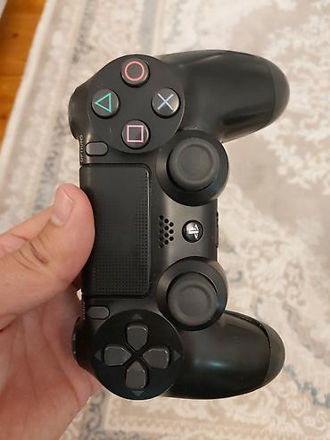 Sony PlayStation 4 DualShock 4 simsiz oyun pultu – qara rəng