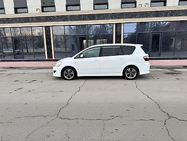 Toyota: Toyota Ipsum: 2004 г., 2.4 л, Автомат, Газ, Минивэн — 3