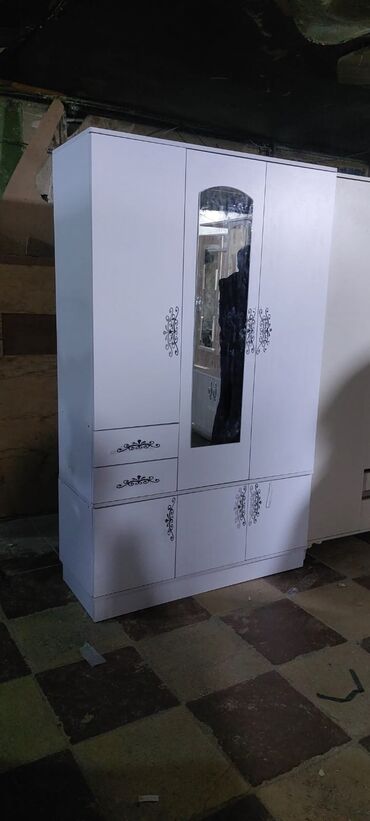 Dolablar: Açılan, 3 qapılı Düz dolab, Qarderob, paltar dolabı -da lalafo.az — 13 Dolablar: Açılan, 3 qapılı Düz dolab, Qarderob, paltar dolabı — 13