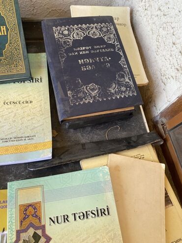 Dini kitablar: Mövzu: İslam ədəbiyyatı və klassik ədəbiyyat toplusu – müxtəlif — 10